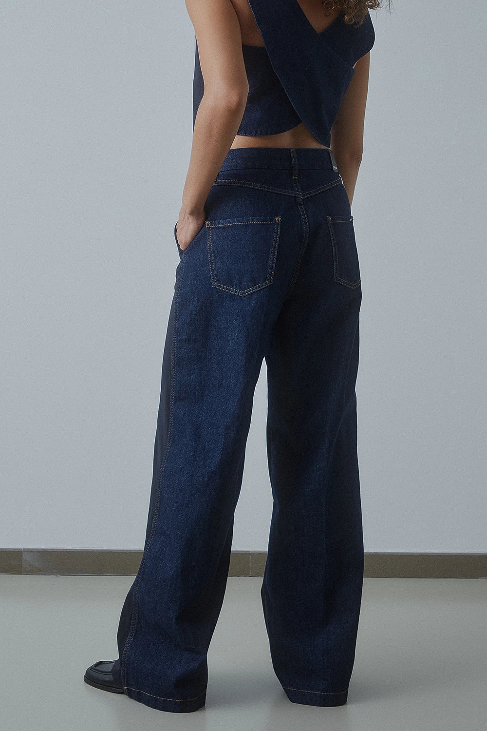 Pantalón vaquero ancho Olivia Compose