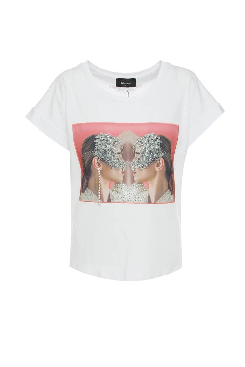 Camiseta blanca con estampado
