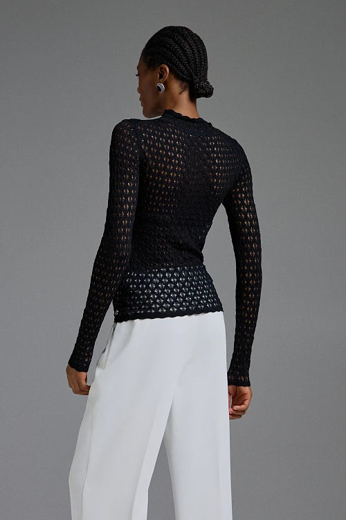 Blusa cutwork