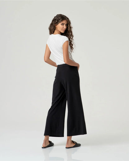 Pantalón fluido crop de corte amplio