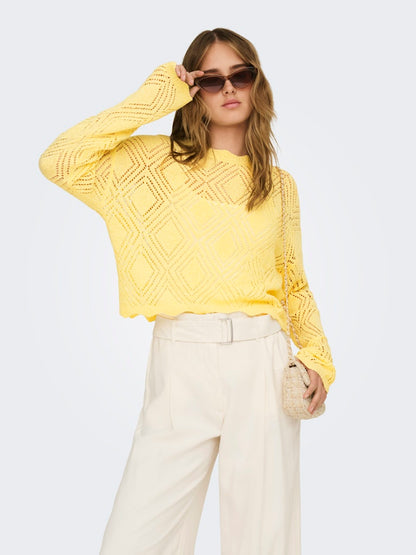 Top de punto calado amarillo