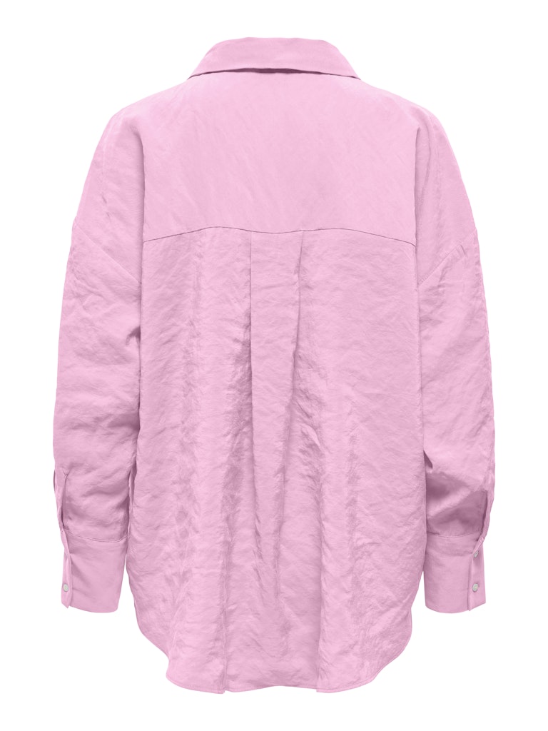 Camisa fluida de corte recto con botonadura frontal