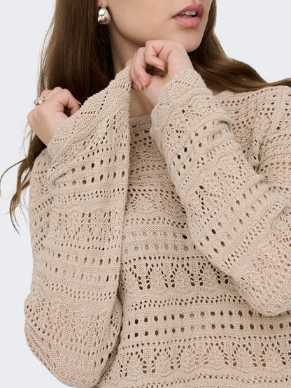 Top calado de manga larga crop