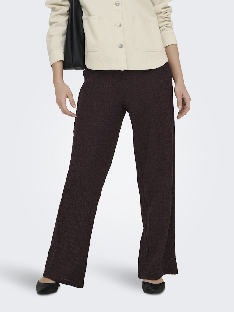 Pantalón fluido recto con textura